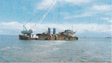 Installation on a vessel to counter poor oxygen in the water of a marine area